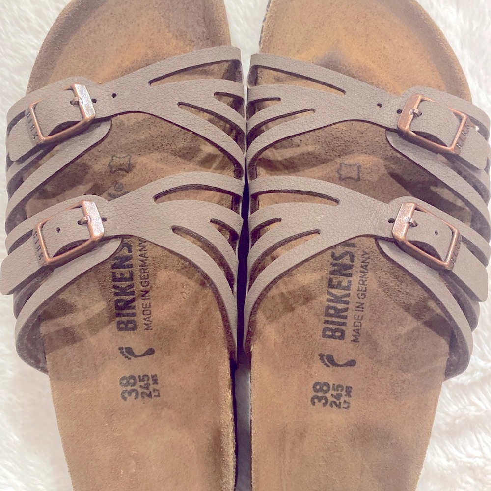 Birkenstock Tan Sandals with Classic Two-Strap Design Size 7-7.5